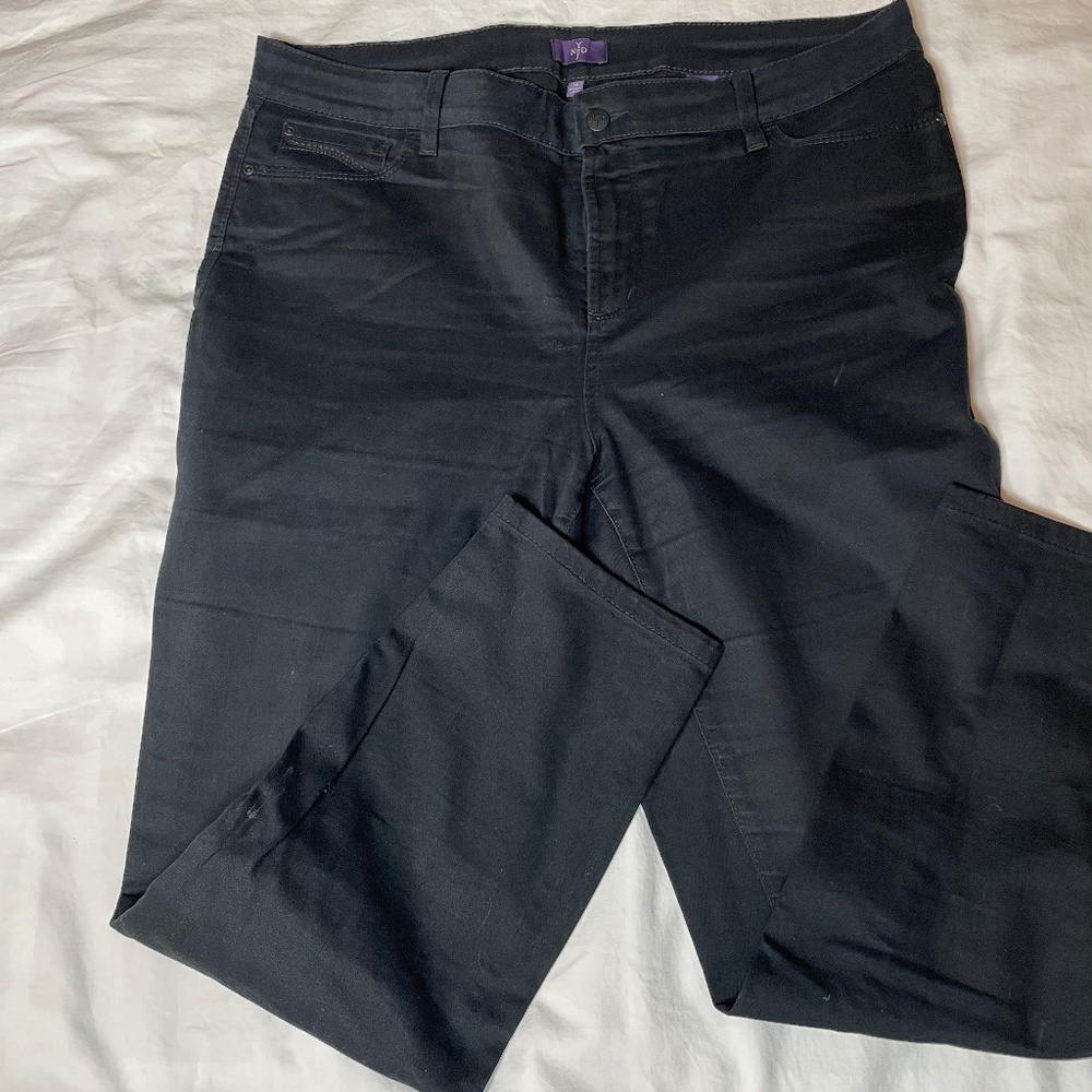 Black NYDJ Ankle Jean Size 16